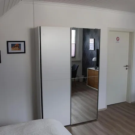 Mit Eigenem Bad Und Kueche Burgwedel (Lower-Saxony)