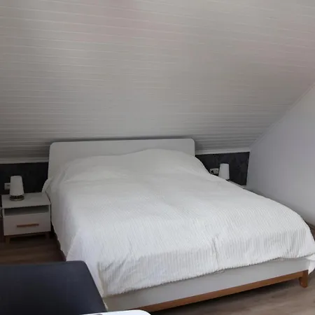 Mit Eigenem Bad Und Küche Apartamento Burgwedel (Lower-Saxony)